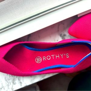 Hot pink 8m pointed toe Rothy’s, barely worn
